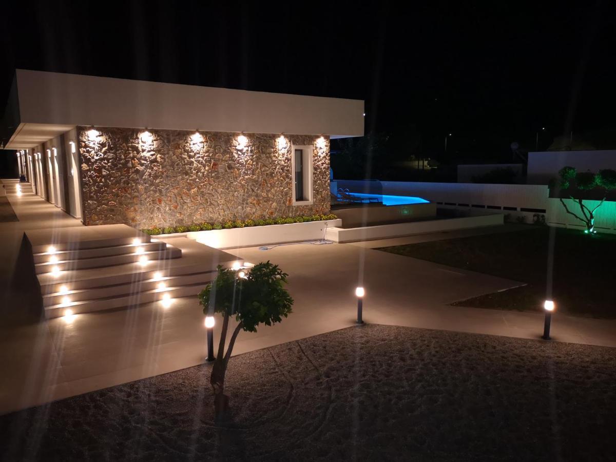Zoes Hotel & Suites Фалираки Екстериор снимка