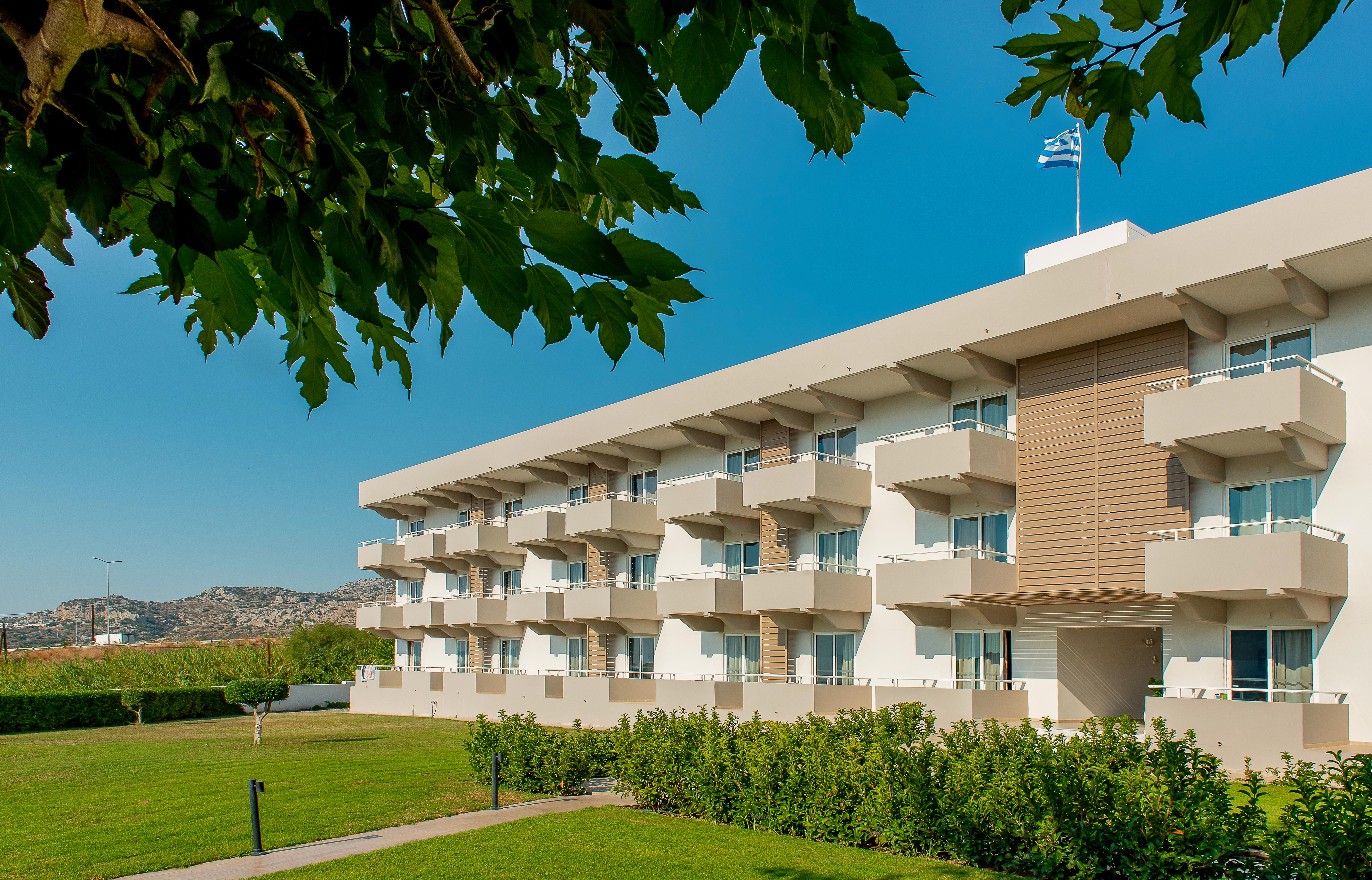 Zoes Hotel & Suites Фалираки Екстериор снимка