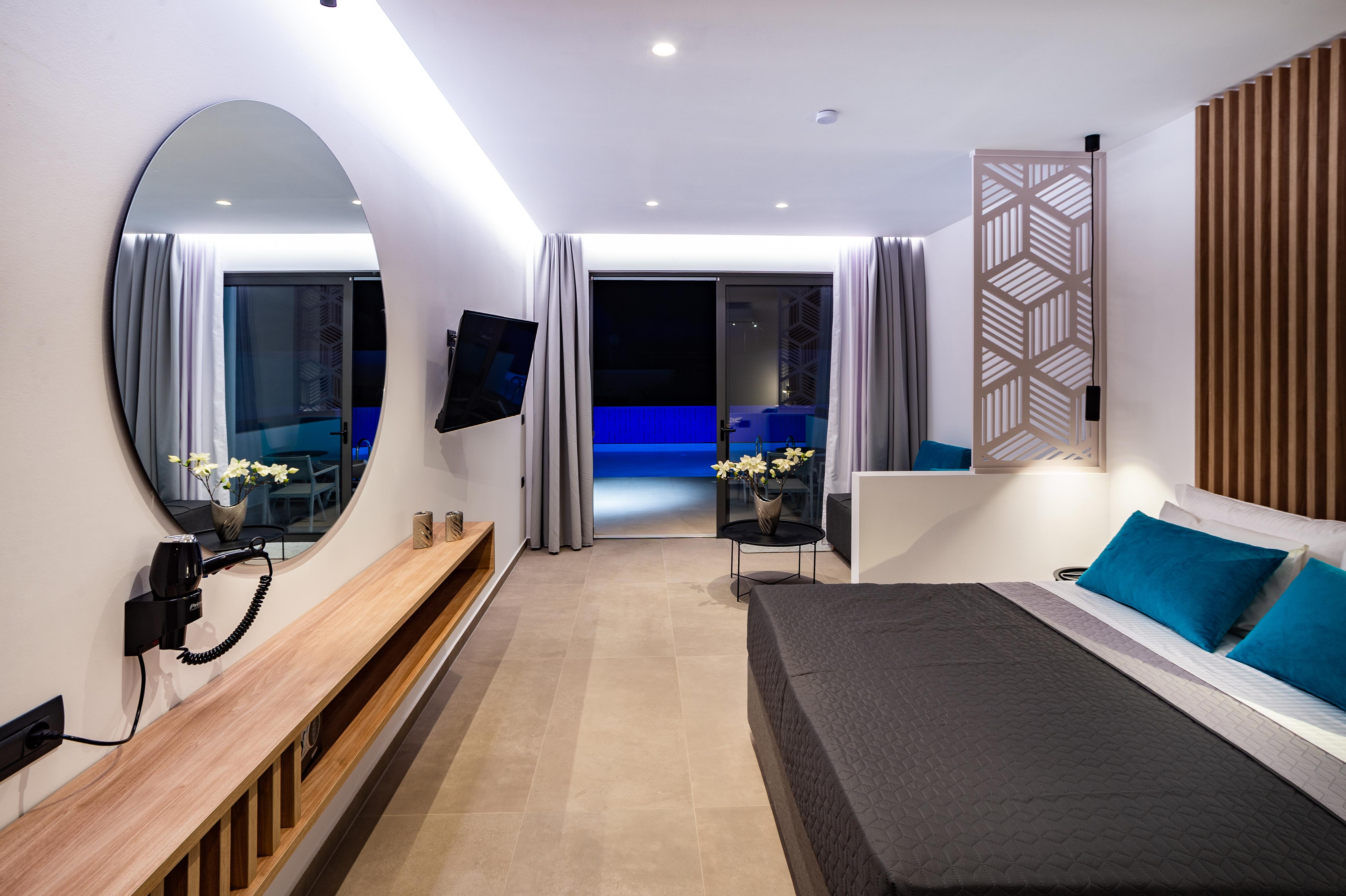 Zoes Hotel & Suites Фалираки Екстериор снимка