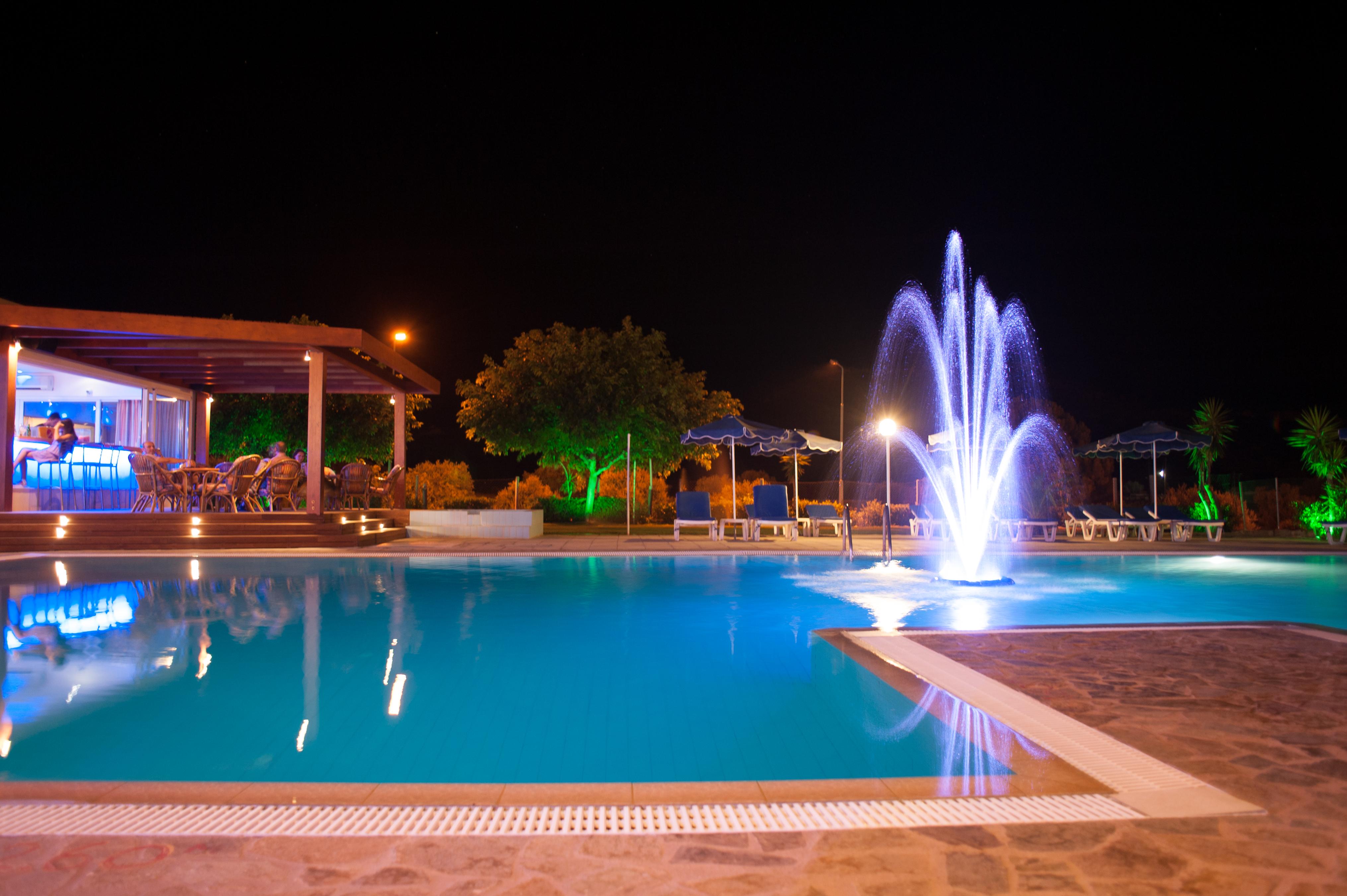 Zoes Hotel & Suites Фалираки Екстериор снимка