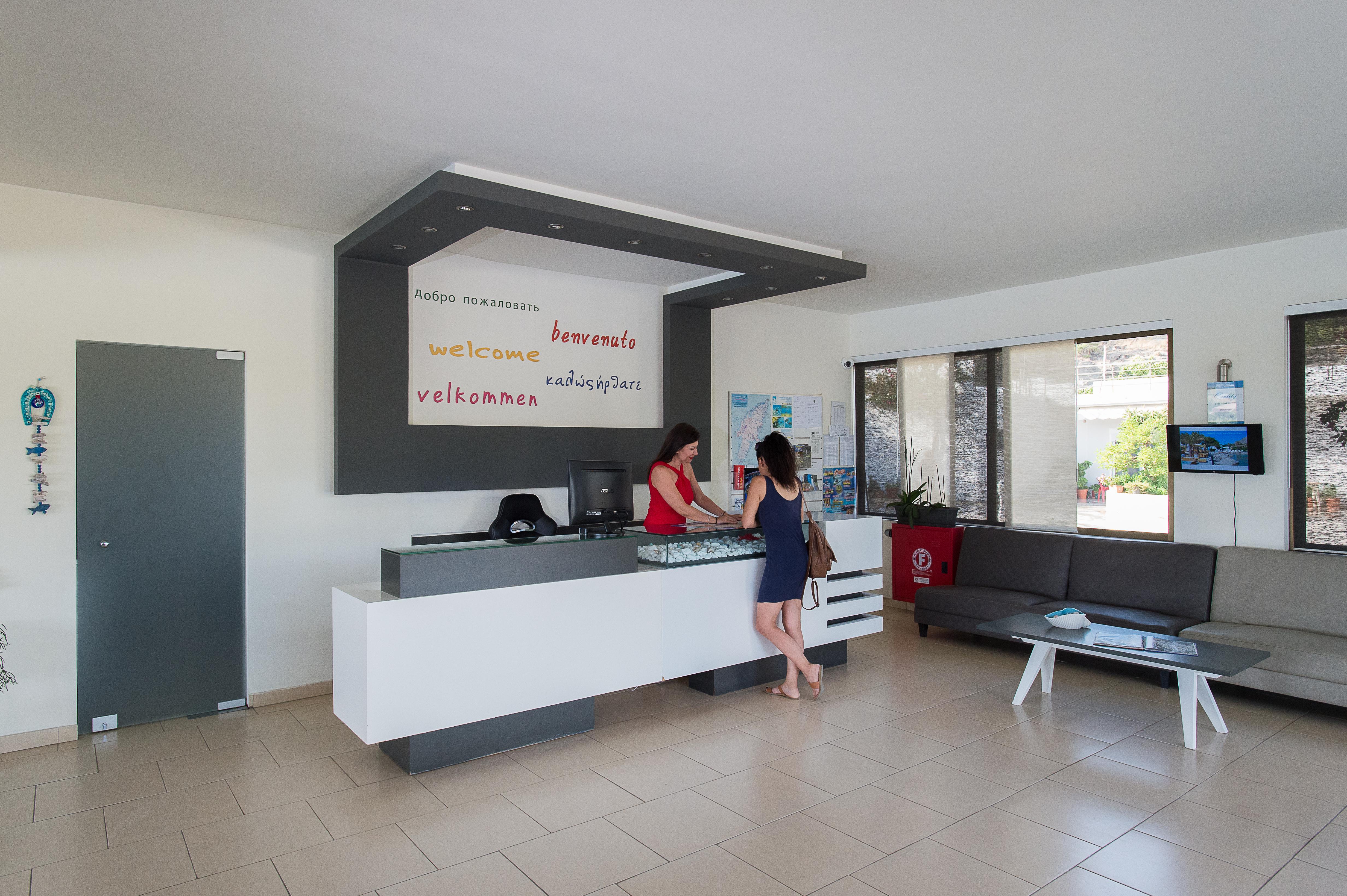 Zoes Hotel & Suites Фалираки Екстериор снимка