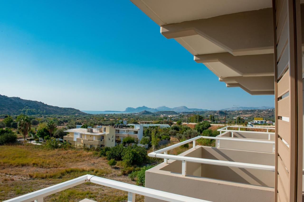 Zoes Hotel & Suites Фалираки Екстериор снимка